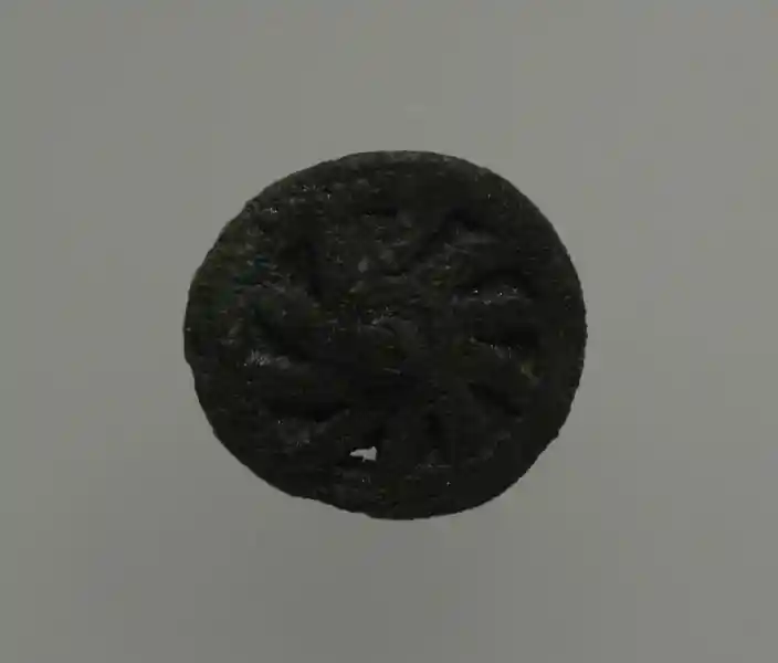 Sun with slanted rays